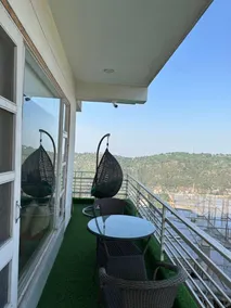Mountaintop Hideaway in Barog/ Kasauli/ Shimla Way - Image 2