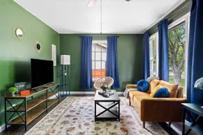 Business Traveler, Entire House, Extended Stays - Image 5