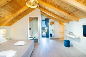 Villa Makisland With Sea View - Image 4