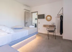 Santa Marina Syros - Image 4