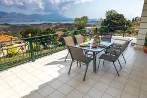 Villa Theano - Family House in Lixouri, Kefalonia - Image 3