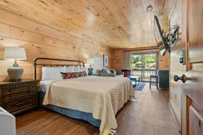 New Serene King Bedroom Waterfront Lake Condo - Image 2