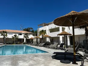 Paradise at the Beach – Sea View & Pool - Image 2