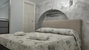 The Duomo House by House In Naples - Image 4