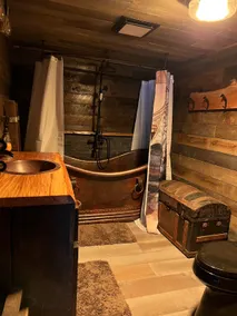 The Caretakers Cabin-Trout Creek, Petting Zoo - Image 5