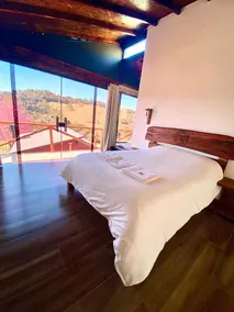 Double hydro, indoor fireplace and amazing view - Image 4