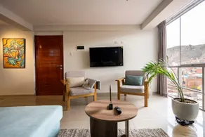 Spacious Haven w/ Travel Expert - Image 3