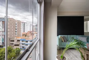 Spacious Haven w/ Travel Expert - Image 4