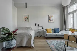 Renovated wooden apartment, with private parking - Image 3