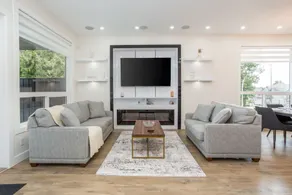 Gatsby`s Corner | King Bed | Near Parks & Golf - Image 2