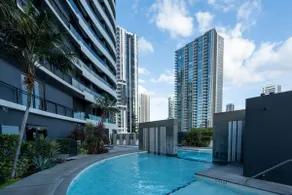 Oracle 2 - Central 2B in Broadbeach with Views - Image 4