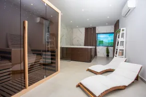TOP villa with a heated pool & jacuzzi - Image 2