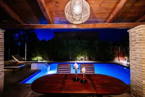 Villa Rosemarie - Luxurious Villa with Pool Just Steps Away from the Sea By Villa Mana Gers - Image 3