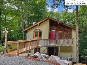 Running Bear Cabin - Image 4