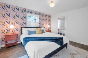 Mt. Lebanon | Luxe | King Bed | Work & Family Stay - Image 2