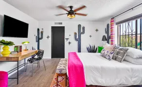 Cactus Glam: 3 Bedroom, 2 Bath, Pets ok. - Image 3