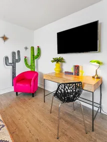 Cactus Glam: 3 Bedroom, 2 Bath, Pets ok. - Image 5