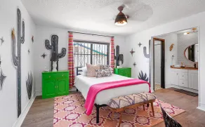 Cactus Glam: 3 Bedroom, 2 Bath, Pets ok. - Image 2