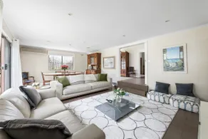Beautiful Victorian Home With Amazing Views and Centrally Located - Image 4