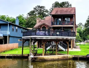 Cedar Lakehouse on Shadow Bay - Image 5