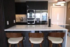 Modern refinement on the waterfront! - Image 3