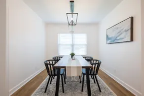 The 12th Street Retreat, King Beds, Pets Allowed - Image 5