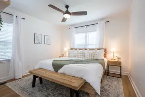 The 12th Street Retreat, King Beds, Pets Allowed - Image 4