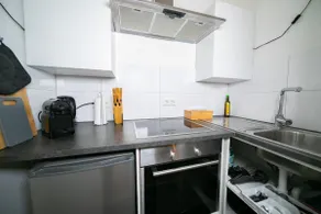 Deluxe Apartment | Central | Fair 15Min | Kitchen - Image 5