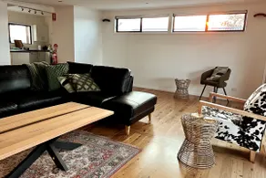 Lakeview Ave Beach House - Image 2