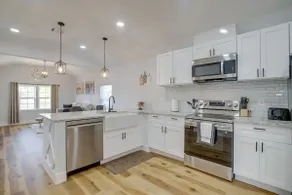 Four Private Units | Sleeps 12! - Image 4
