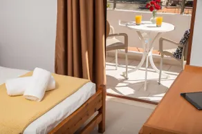 Economy apartment with swimming pool - Image 4