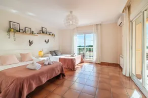 Villa med pool. Meget tæt på Ibiza og Playa d'en Bossa - Image 5