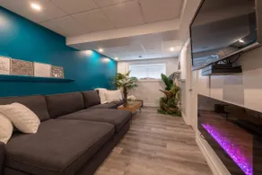 Magical Themed Decor! Pets Welcome! 3 Bedrooms - Image 2