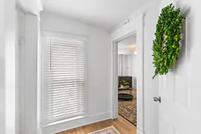 Cozy Nest on Sherman - Image 5
