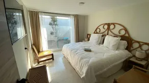 JIL Posadas Mediterranean House - Image 2