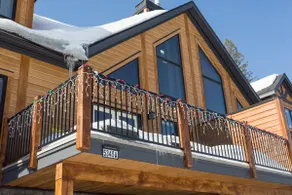 Spacious home on ski hill | Bike Storage | Air con - Image 4