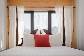 Spacious home on ski hill | Bike Storage | Air con - Image 2
