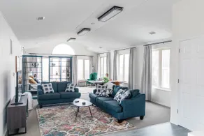 Private space + mountain views - Image 2