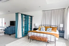 Private space + mountain views - Image 4