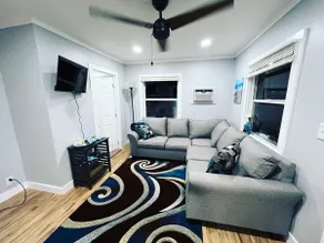 The Bungalow on Betty - Image 4