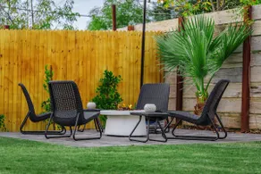 Palm · Bungalow at Palm w/ Fire pit + steps from Downtown - Image 5