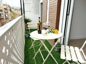 We're opening an apartment. Free parking - Image 4