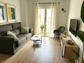 We're opening an apartment. Free parking - Image 2