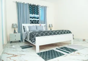 ”House with Pool, BBQ and close to the Airport” - Image 3