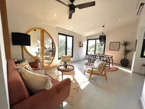 La Casa del Perro Rosa, Cancún Downtown - Image 2