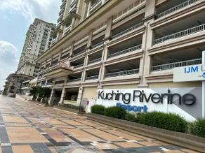 Kuching City Center Riverine Apartment With Balcony and Marvelous View - Image 2