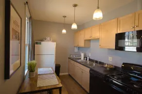 Hoosier Bungalow-Walk to great parks & restaurants - Image 3
