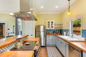 South Congress Retreat with Private Pool! - Image 3