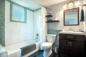 South Congress Retreat with Private Pool! - Image 4
