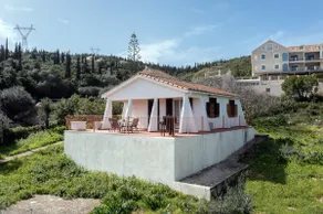 Salty Pebble House - Image 4
